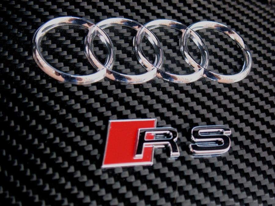 Моторный отсек Audi RS4 Sedan (B7, 8E) 2005 года  (NA) (фото 24 из 45)